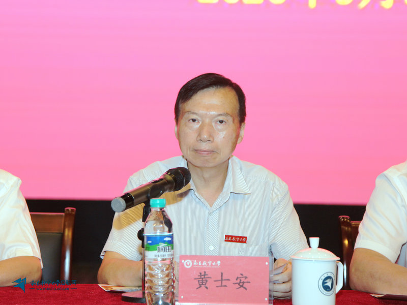 adb362dd1e8448baadb75954e07af378.jpg